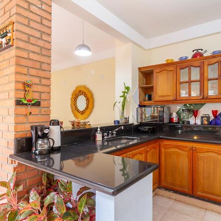 Hostal Cartagonova - Habitaciones Privadas Y Amplias Cerca A Zonas Turisticas Cartagena Exterior foto