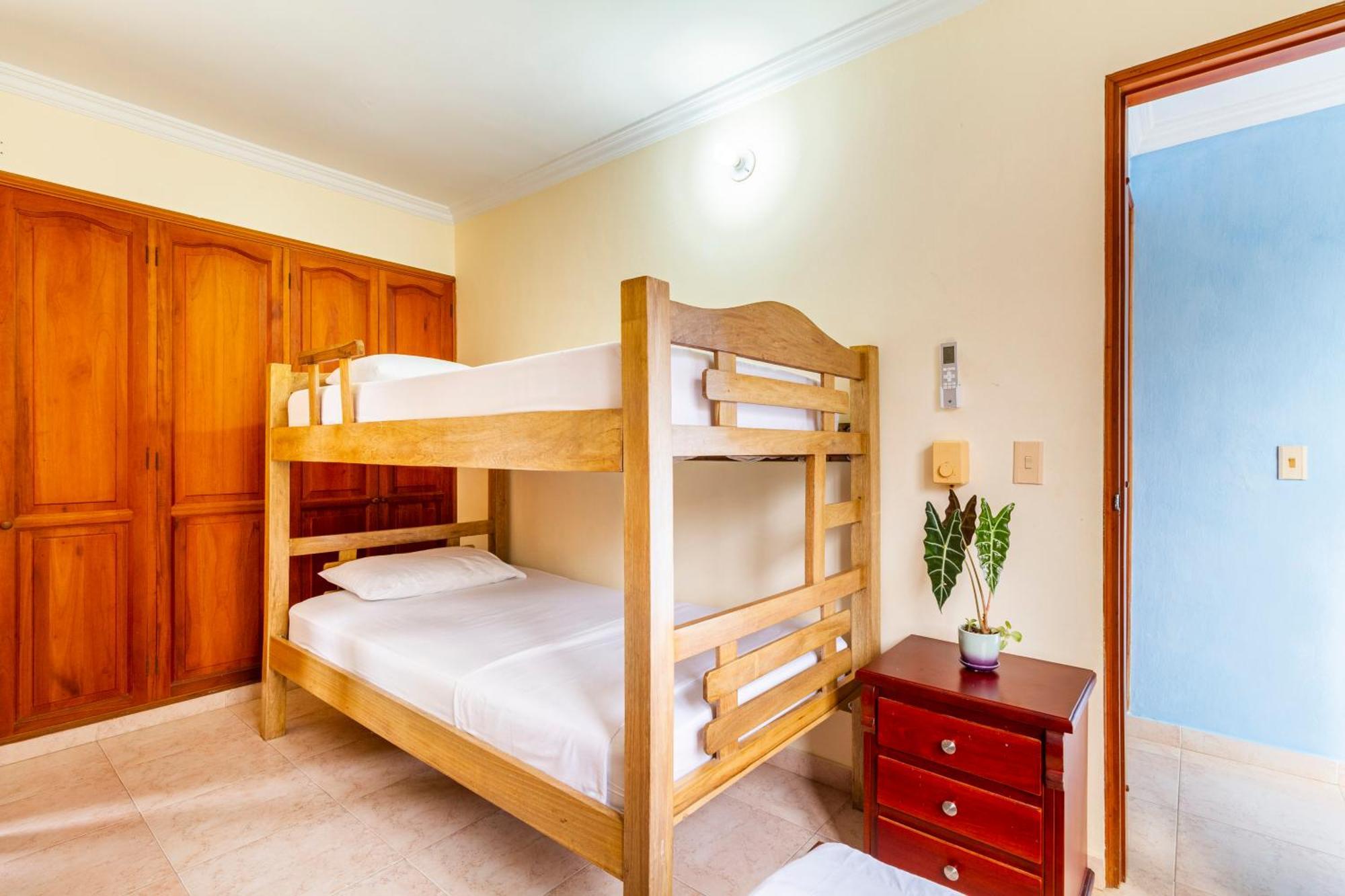 Hostal Cartagonova - Habitaciones Privadas Y Amplias Cerca A Zonas Turisticas Cartagena Exterior foto