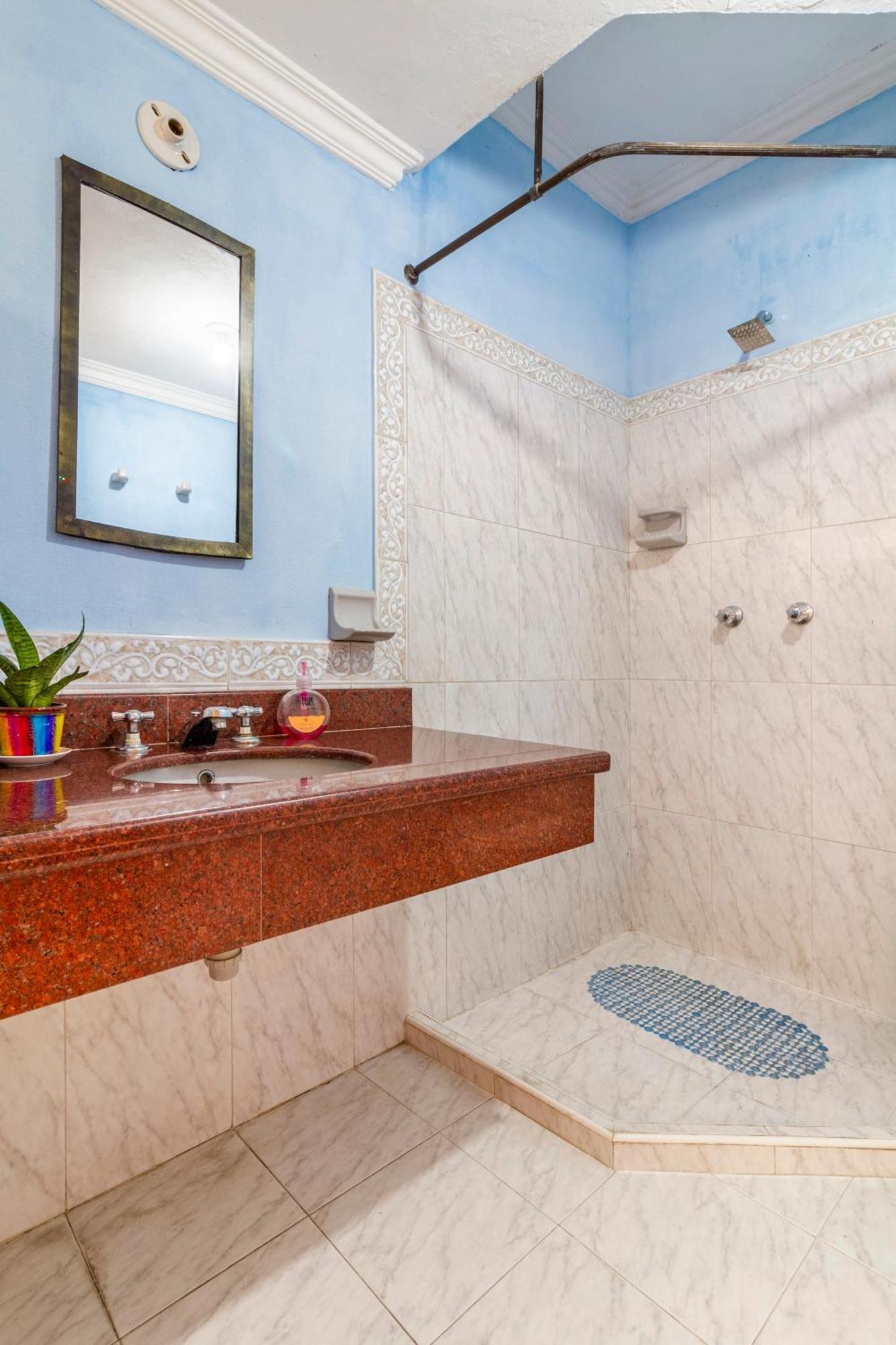 Hostal Cartagonova - Habitaciones Privadas Y Amplias Cerca A Zonas Turisticas Cartagena Exterior foto