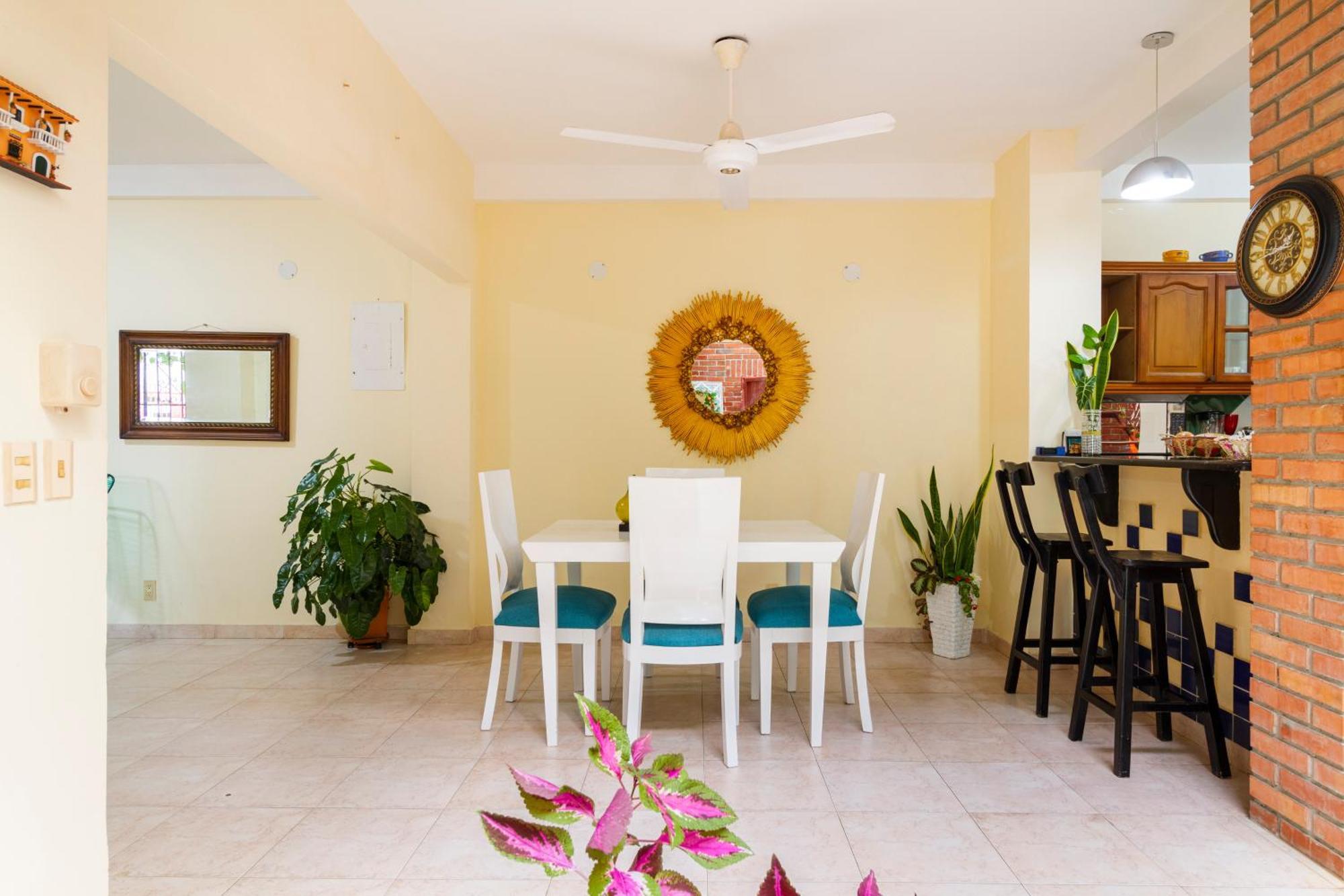 Hostal Cartagonova - Habitaciones Privadas Y Amplias Cerca A Zonas Turisticas Cartagena Exterior foto