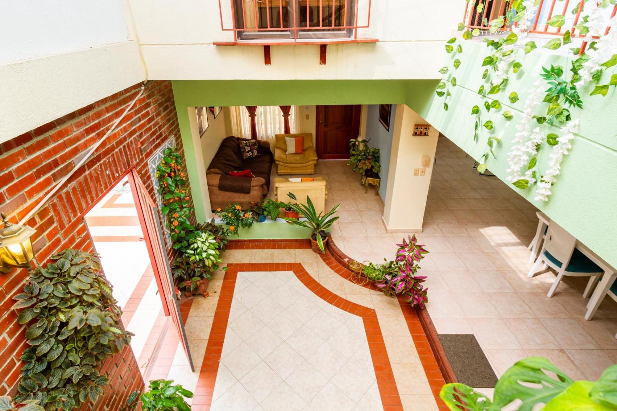 Hostal Cartagonova - Habitaciones Privadas Y Amplias Cerca A Zonas Turisticas Cartagena Exterior foto