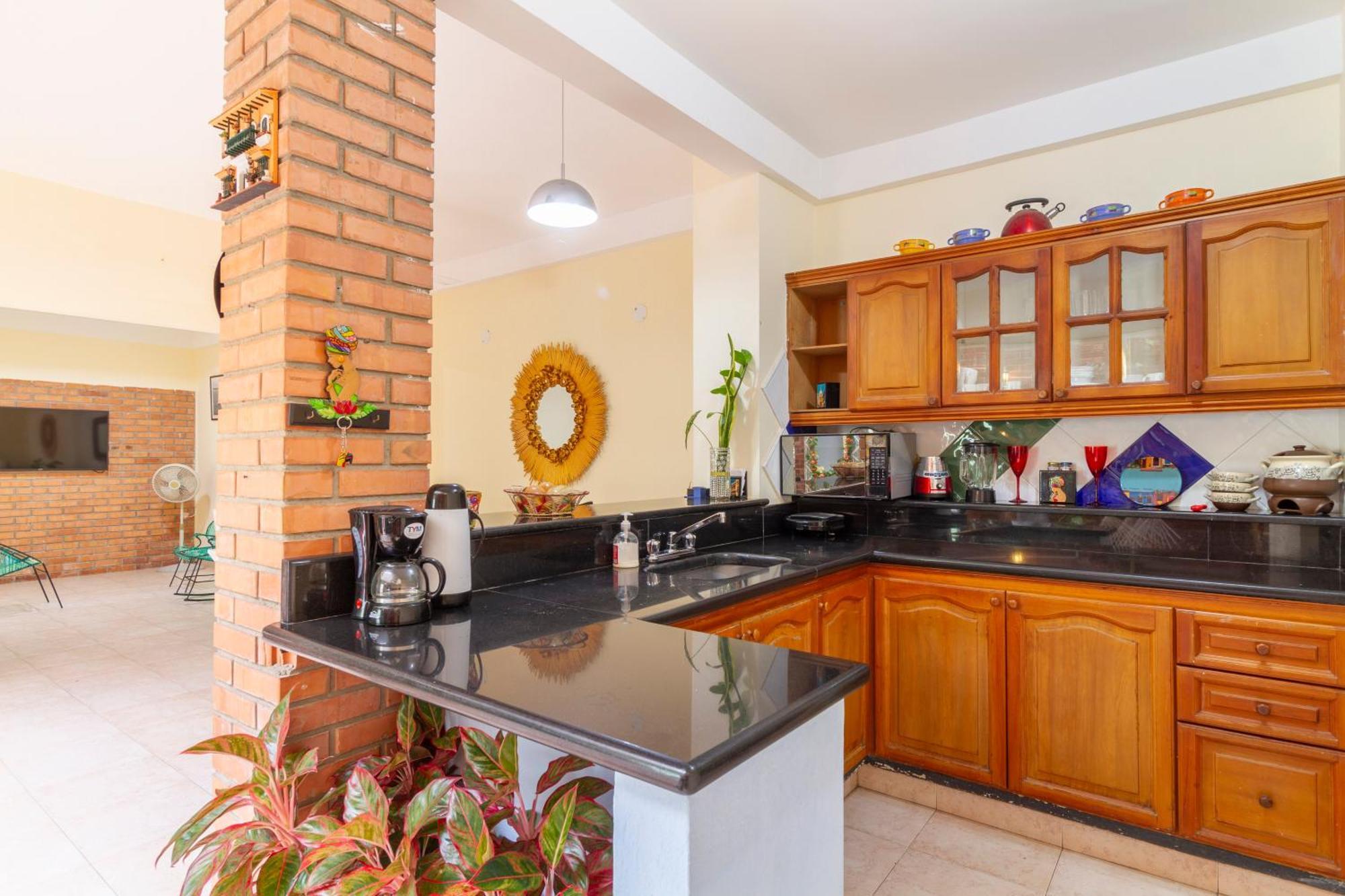 Hostal Cartagonova - Habitaciones Privadas Y Amplias Cerca A Zonas Turisticas Cartagena Exterior foto